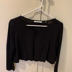 Tahari Petite Cropped Sweater. Size Medium Petite. Black.